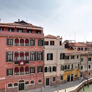Pensjonat Palazzo Schiavoni Residenza D'epoca & Suite-apartments