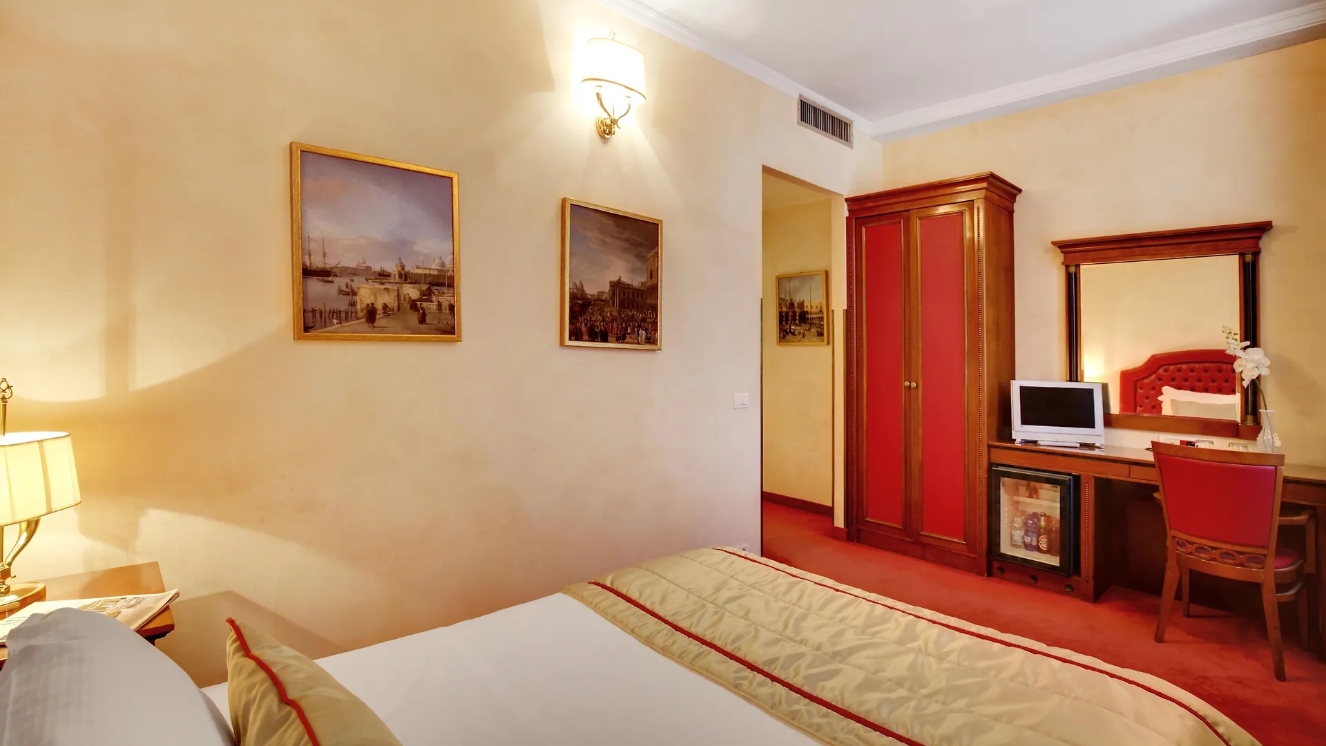****  Hotel Dona Palace Venice Italy