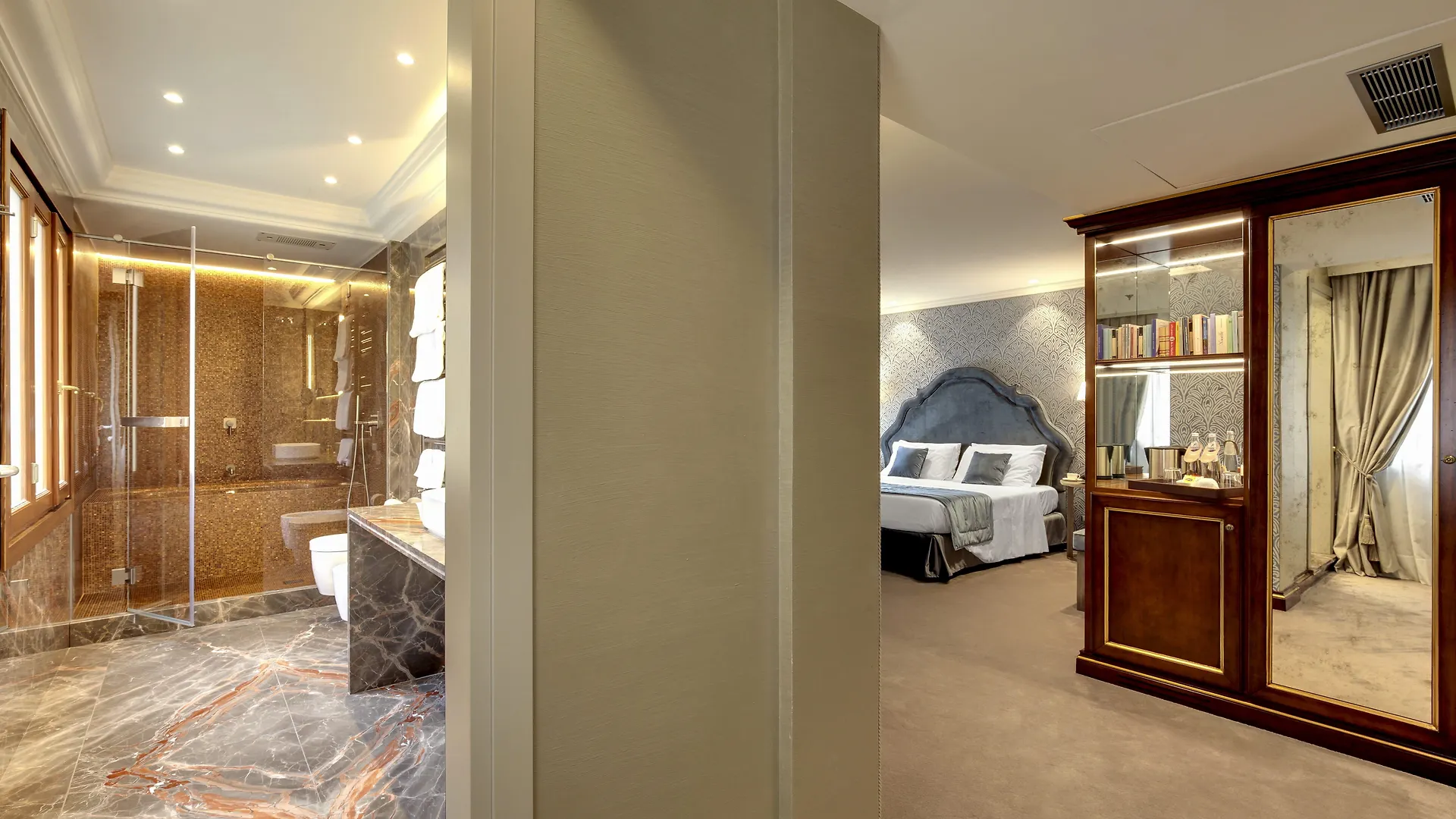 ****  Hotel Dona Palace Venice Italy
